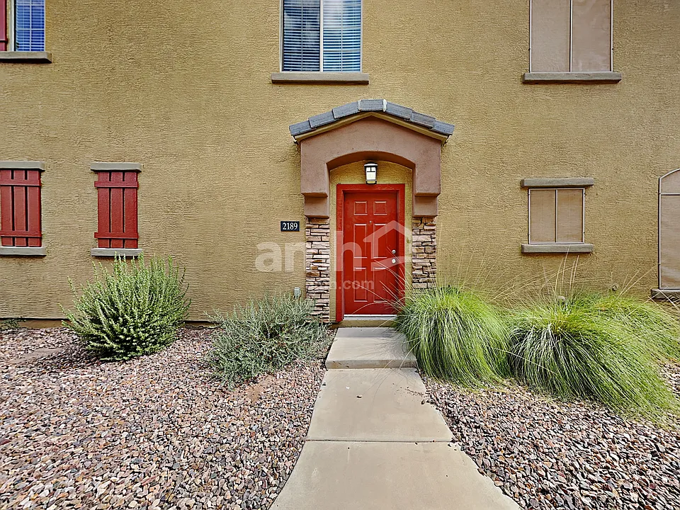 1350 S Greenfield Rd #2189