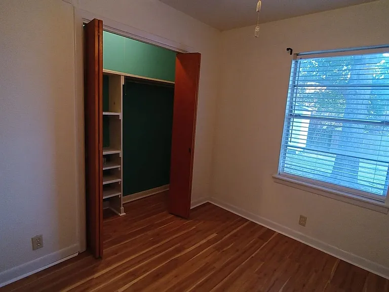 1402 Hillcrest Dr — Photo 15