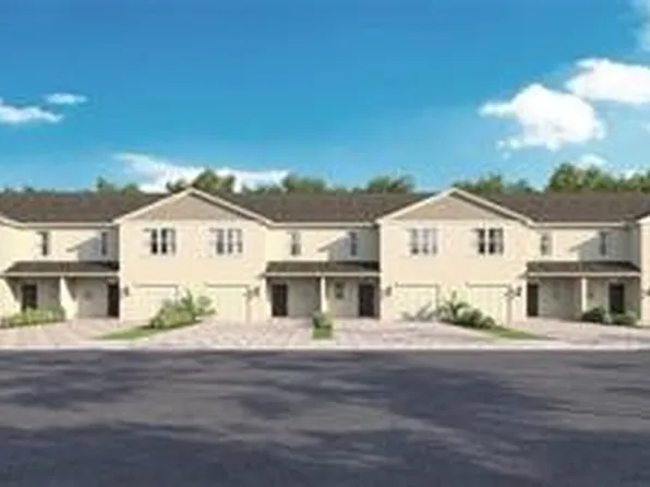 9744 Venetian Sq, Vero Beach, FL 32966