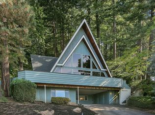9439 NE Sacramento St #A, Portland, OR 97220