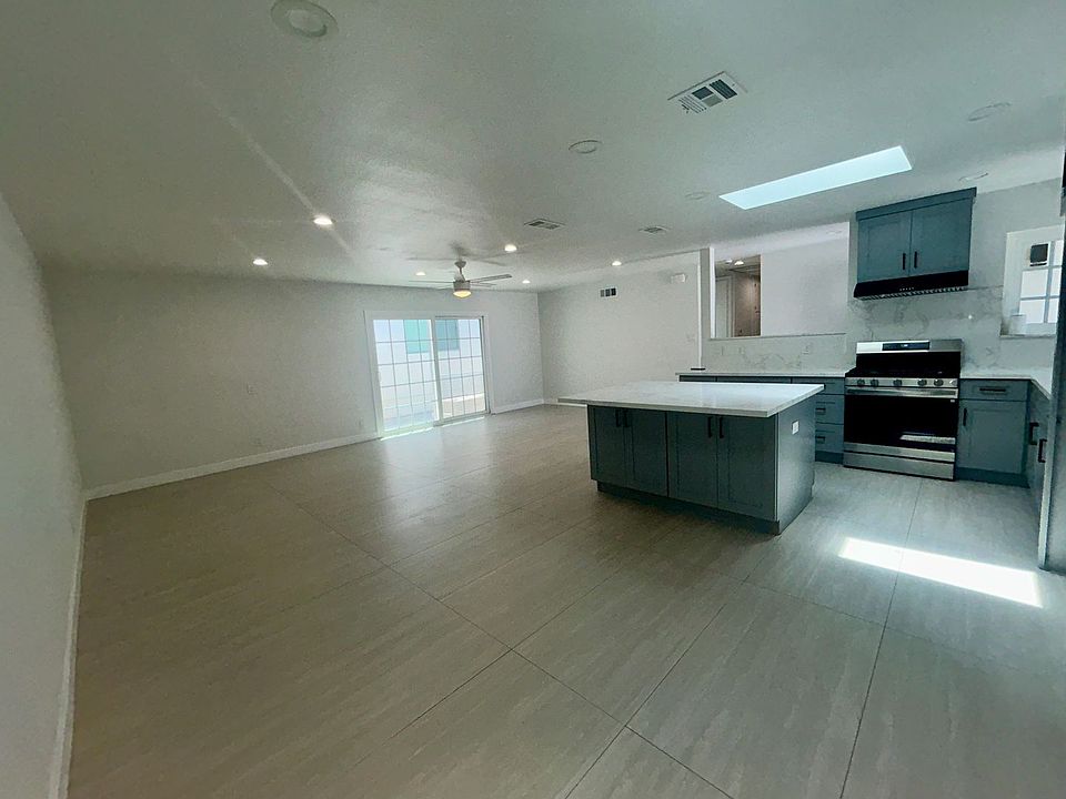 1st image of 12611A Sungrove Cir