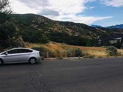 4th image of 93 S Dry Canyon Dr