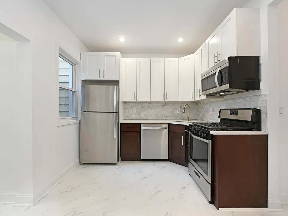 3452 Kennedy Blvd #1