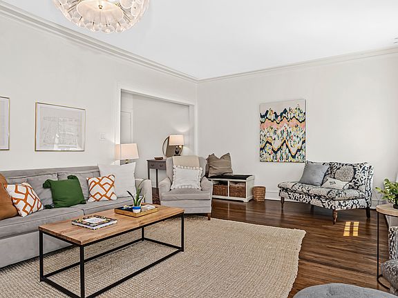 4th image of 3147 N Cambridge Ave Unit 3N