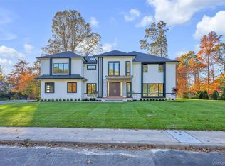 17 Wallenberg Circle, Monsey, NY 10952