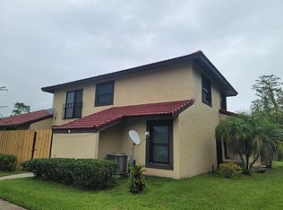 456 Hunter Cir, Kissimmee, FL 34758
