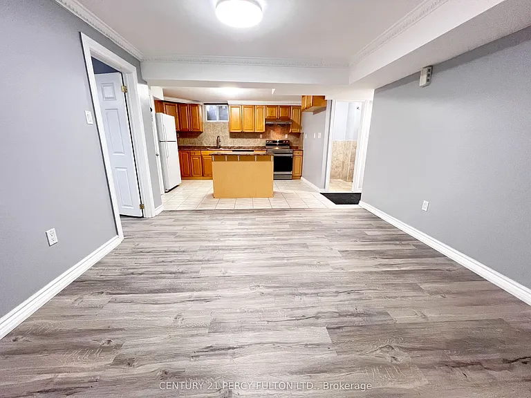 98 Elson St #BASEMENT — Photo 8