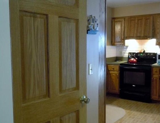 2nd image of 24450 Oakhill Dr