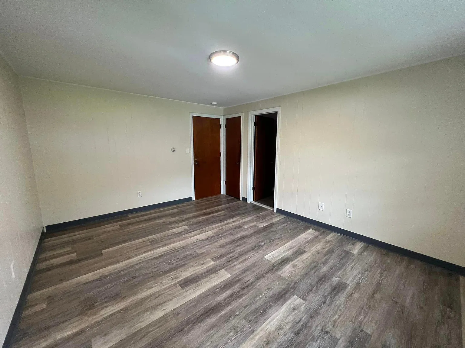 Studio, $825 — Photo 4