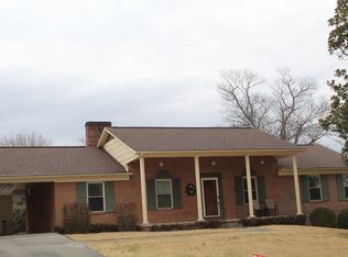 2222 Collins St, Morristown, TN 37814