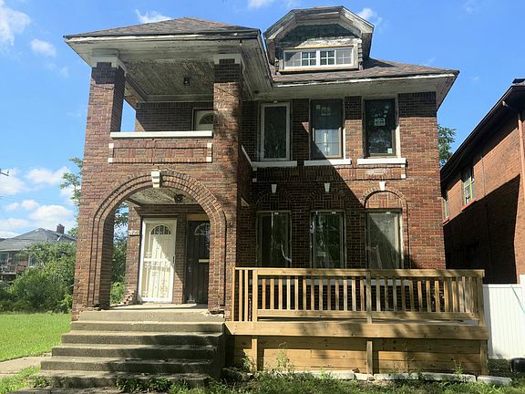 2nd image of 2708 W Grand St