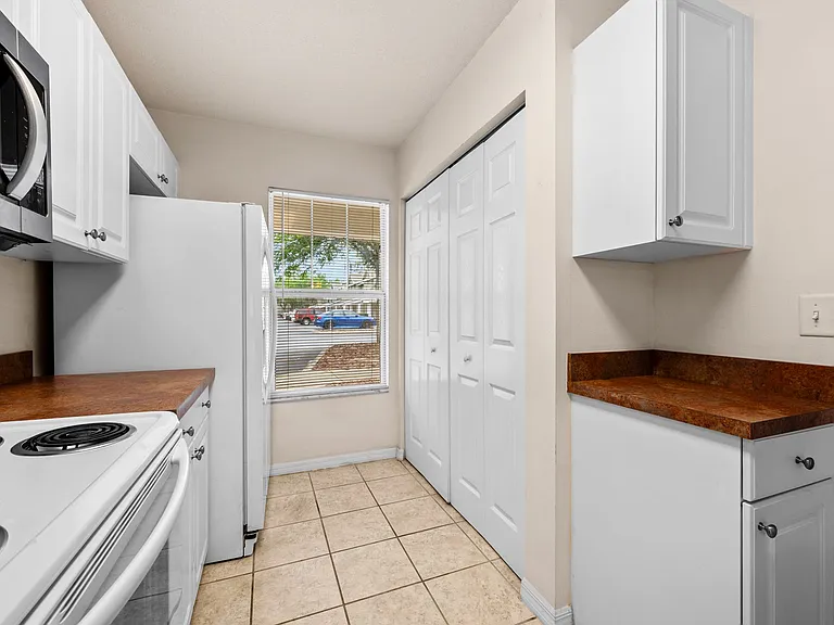 4264 SW 22nd Ln #114 — Photo 9