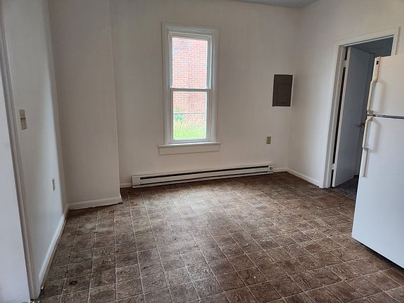 5th image of 406 E Moler Ave #1