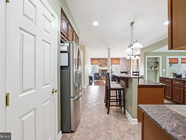 5767 Bush Hill Dr — Photo 15