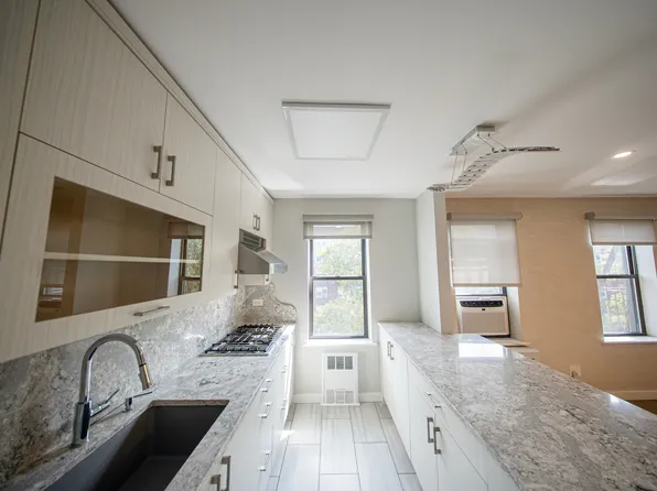 2569 West Second Street image 40 of 43