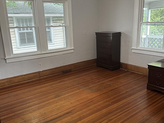 4th image of 908 Penmar Ave SE #2