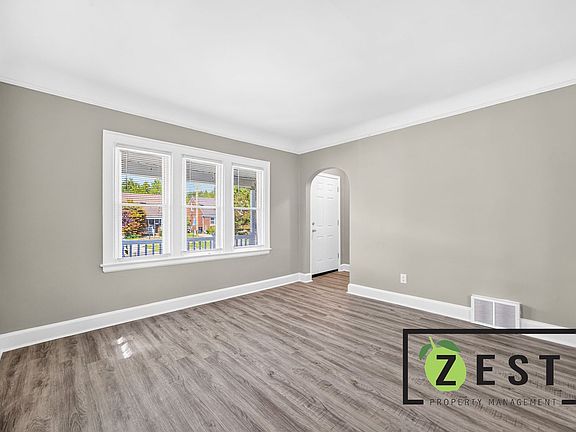 4th image of 15494 Bringard Dr