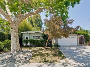 1090 Farley St, Mountain View, CA 94043