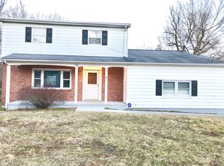 5 Whale Pond Rd, Oakhurst, NJ 07755