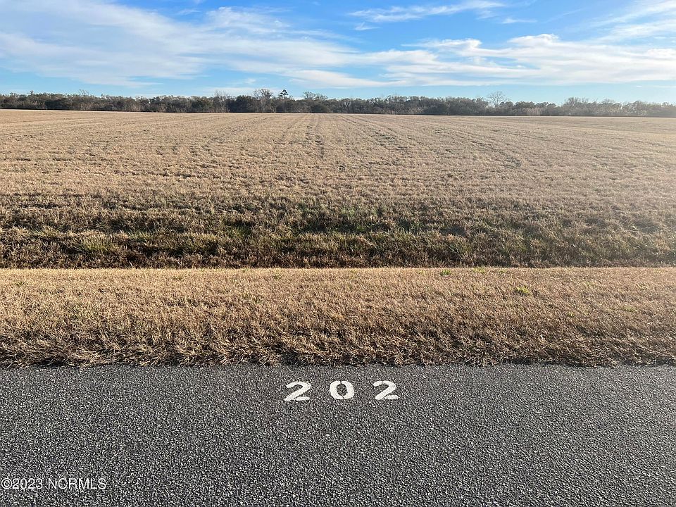 1st image of 202 Sandpiper Drive