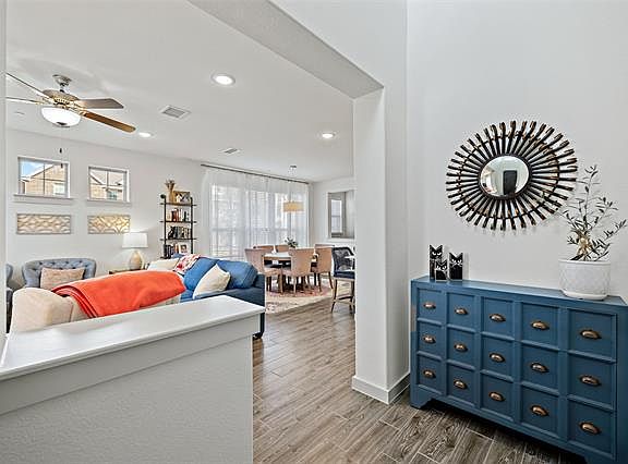 3rd image of 3901 Sukay Dr
