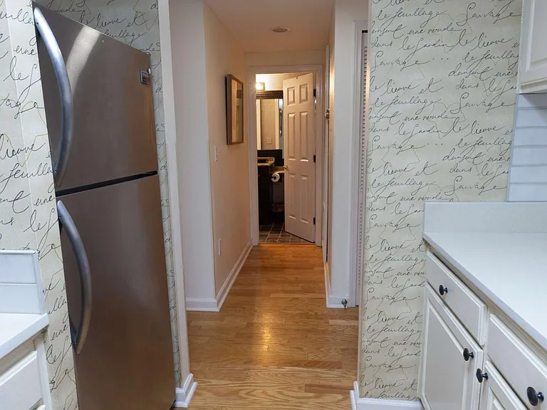 3481 Lakeside Dr NE #605 — Photo 12