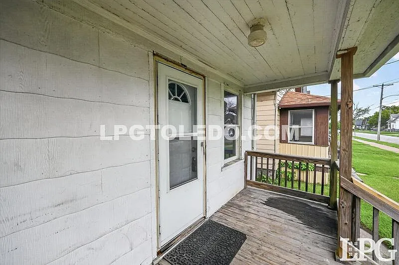 3 bed, 2.0 bath, 1260 sqft, $1,250 — Photo 3