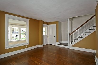 2nd image of 354 Lincoln Ave