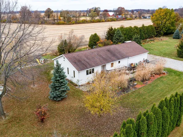 7854 N Township Road 51, Fostoria, OH 44830