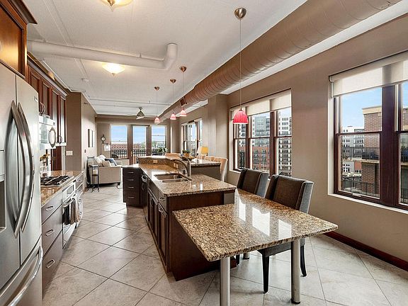 4th image of 102 N Water STREET #706