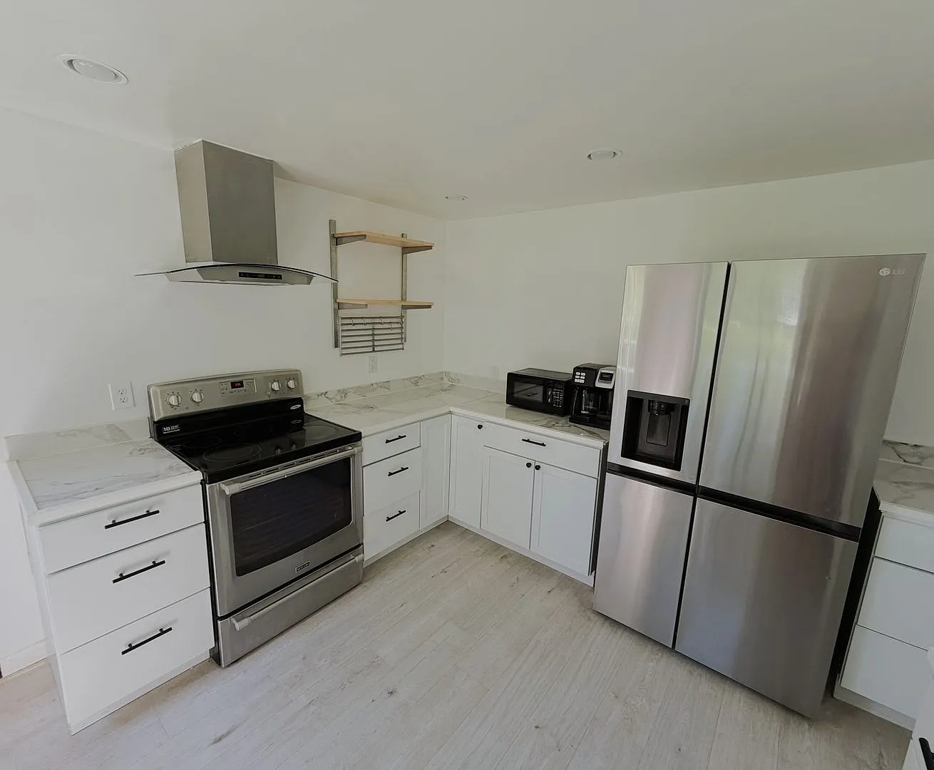 Beautifully Renovated Home with Dedicated Home Office in a Quiet Neighborhood — Photo 1