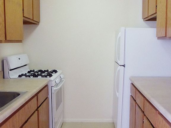 2nd image of 1149 Morris Ave APT 5C