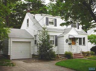 28-21 Berdan Ave #1X, Fair Lawn, NJ 07410