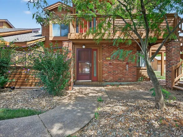 601 Kipling Way, Weldon Spring, MO 63304