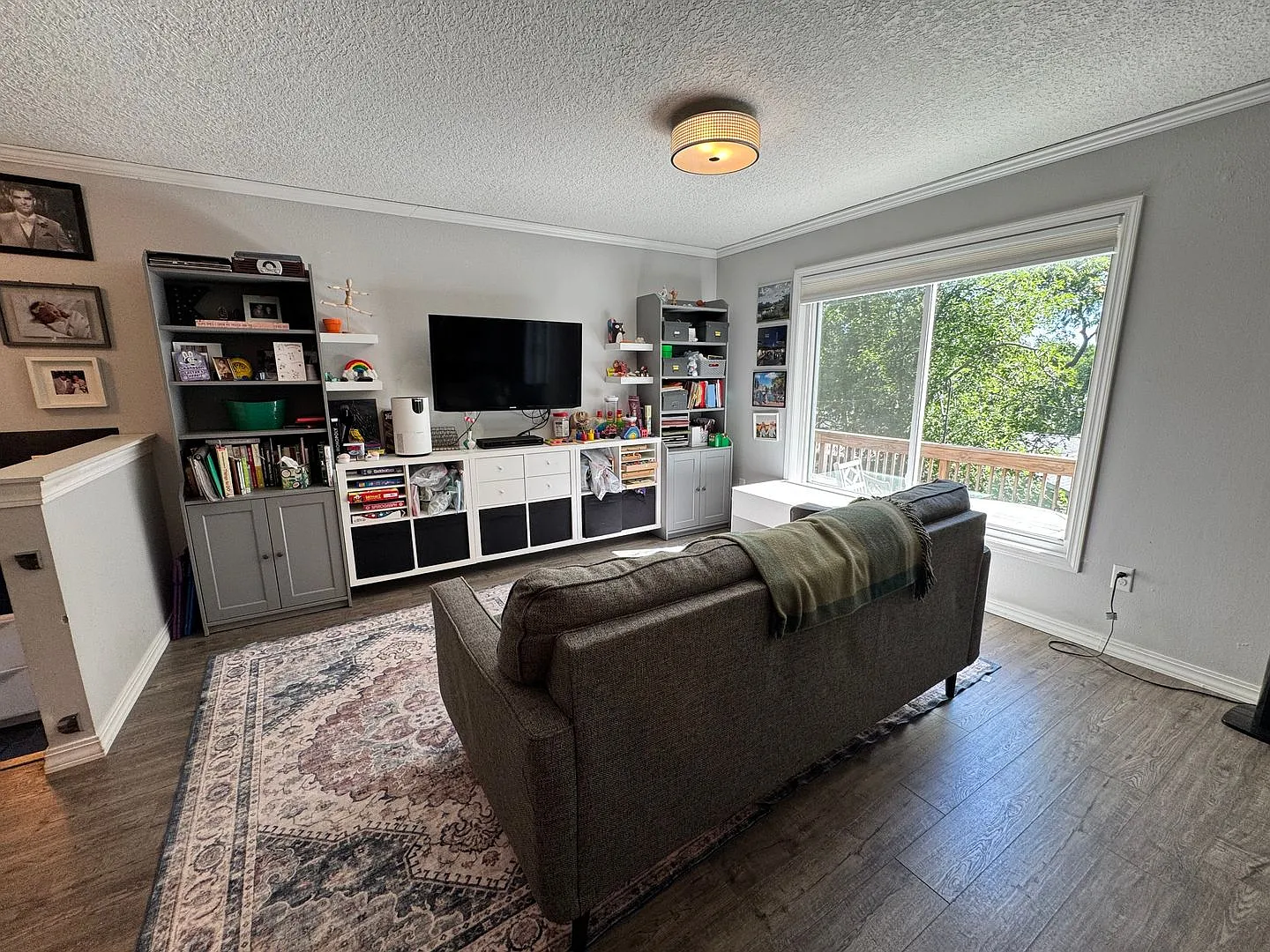 Coming Soon Beautiful 4 bedroom 3 bath home in Bettendorf — Photo 3