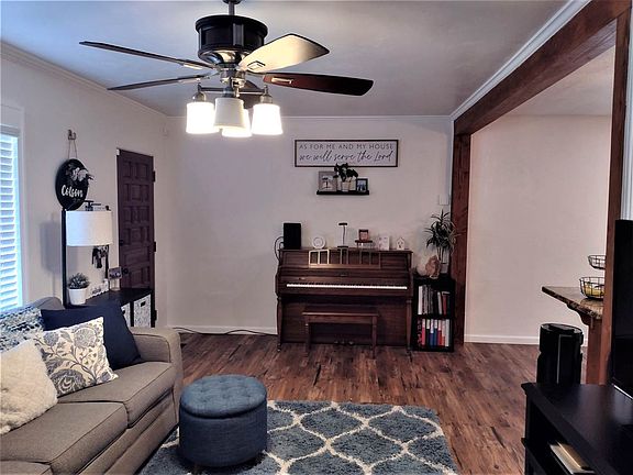 4th image of 1851 W 3rd Pl