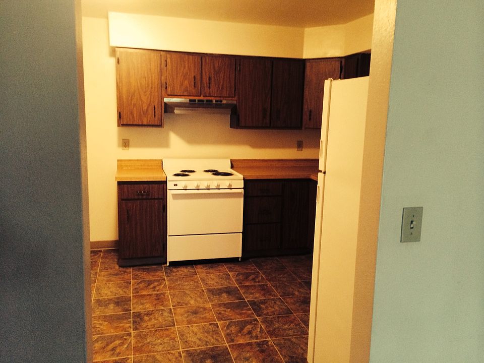 1st image of 4566 Governors Dr APT 5