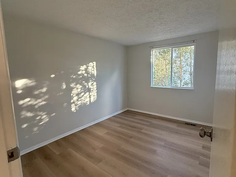 11704 Rosearbor Ct — Photo 6