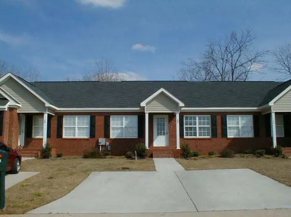 109 Northpointe Dr, Centerville, GA 31028