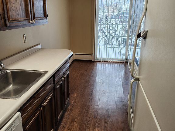 5th image of 820 Old Settlers Trl Unit 4-1