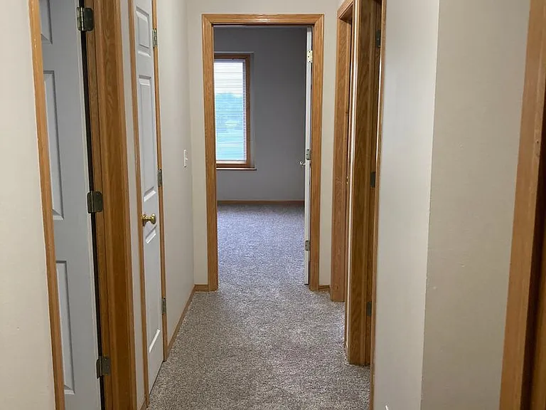 3200 S 79th St — Photo 16