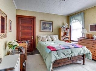 34 Japonica St, Salem, MA 01970
