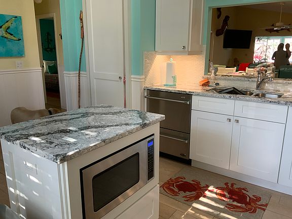 5th image of 810 E 23rd Ave