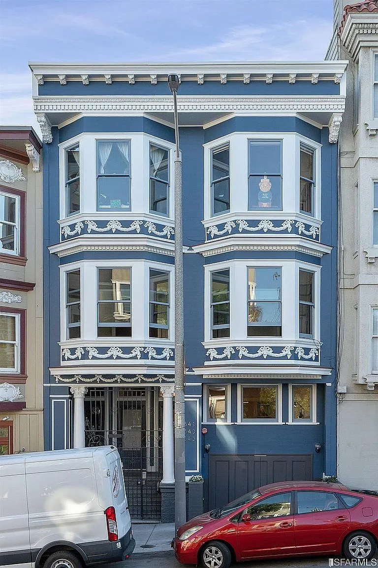 3 bed, 1885 sqft, $10,000 — Photo 1