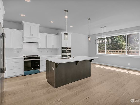 5th image of 22967 SE Sycamore Street