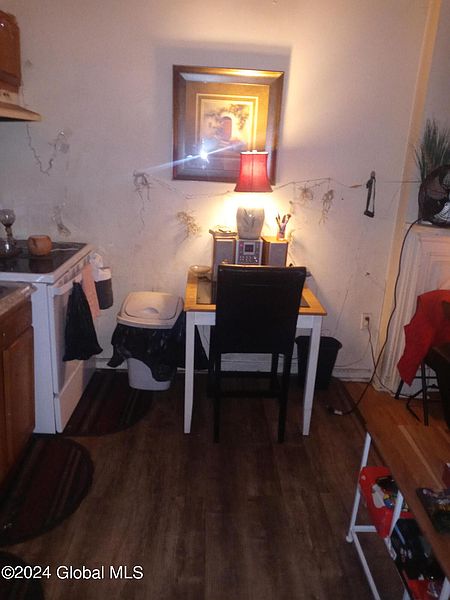 4th image of 95 Lexington Avenue