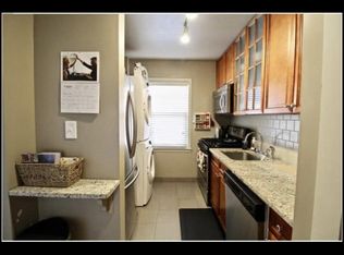 4419 Roanoke Pkwy #3S, Kansas City, MO 64111