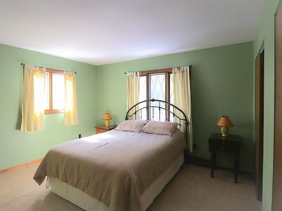 4th image of 7123 Huntington Dr