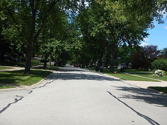 4th image of 18W314 Holly Ave