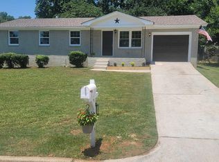 2800 Gus Grissom Dr NW, Huntsville, AL 35810